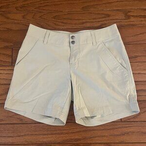 Columbia Saturday Trail Shorts, Size 4, new